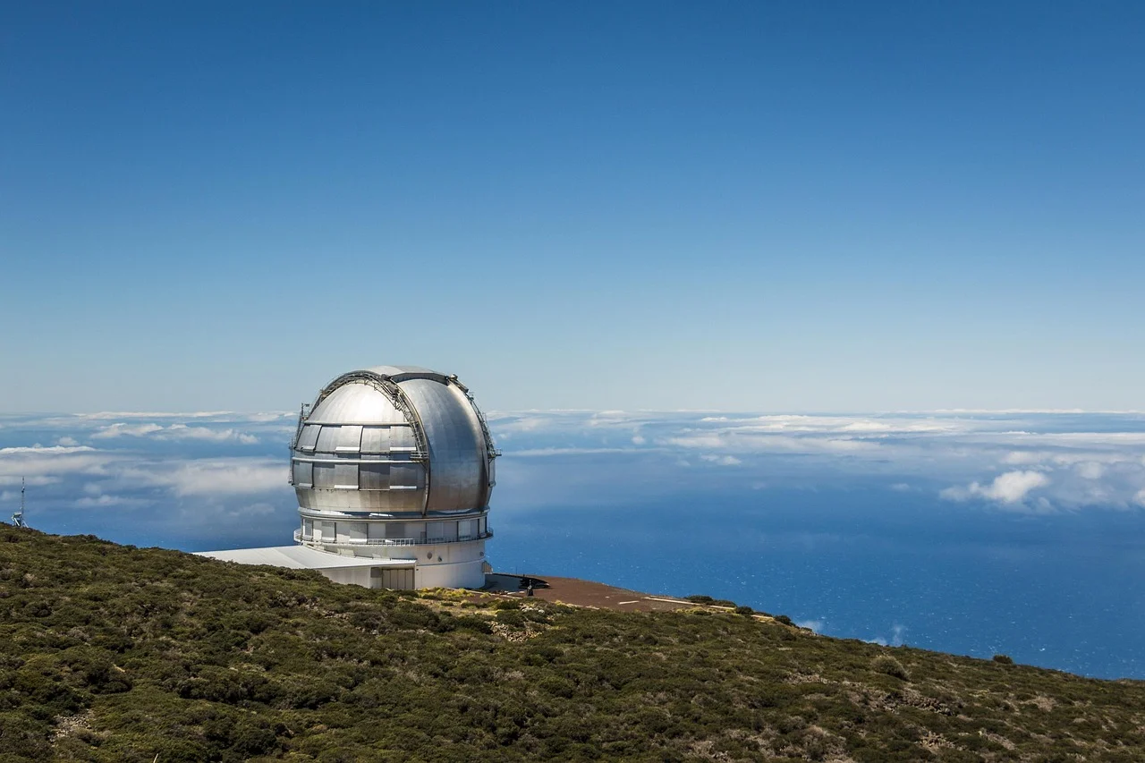 Why Are Astronomical Observatories Built on Mountain Tops and in Deserts?