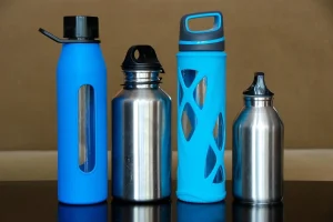 Why Are Reusable Smart Water Bottles Considered a Must-Have Gadget?